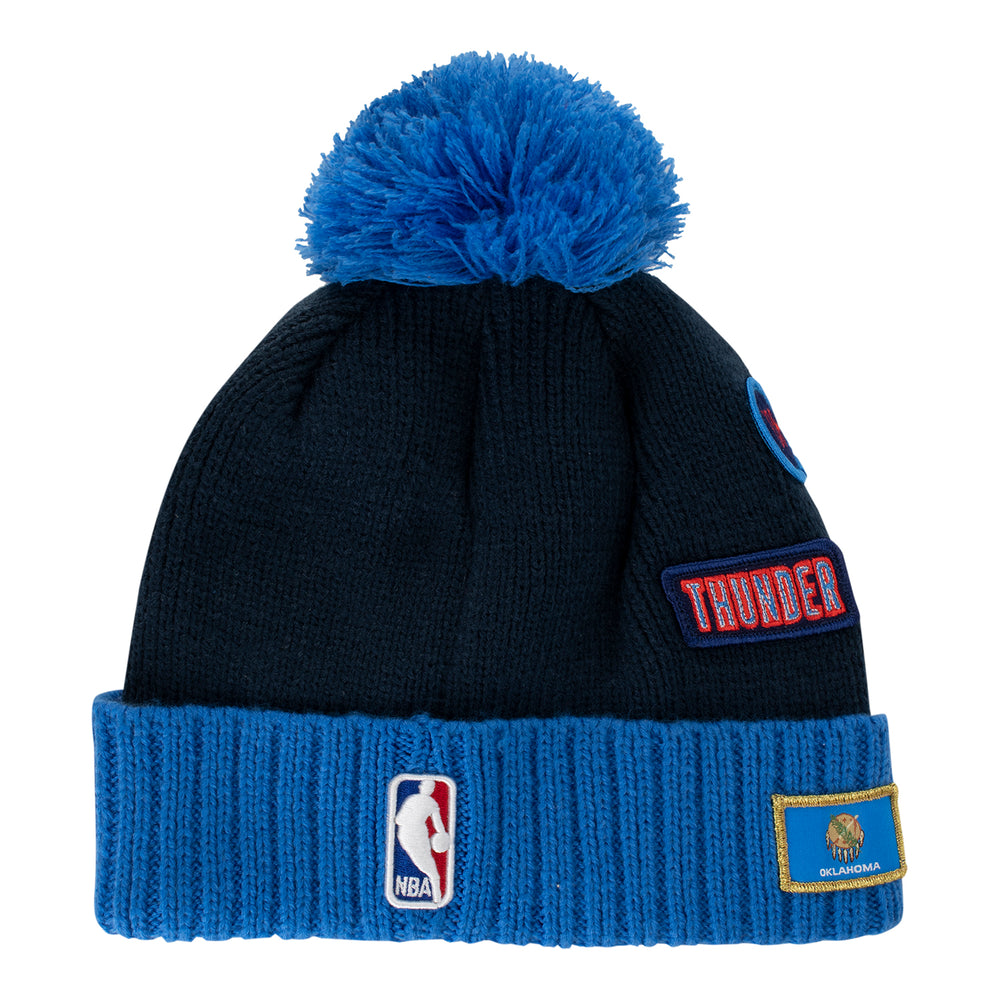 NEW ERA OKC THUNDER 2018 DRAFT KNIT HAT in black and blue - side view