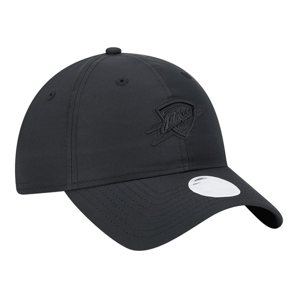 LADIES OKC THUNDER NEW ERA 920 BLACK TONAL PONYTAIL HAT IN BLACK - FRONT RIGHT VIEW