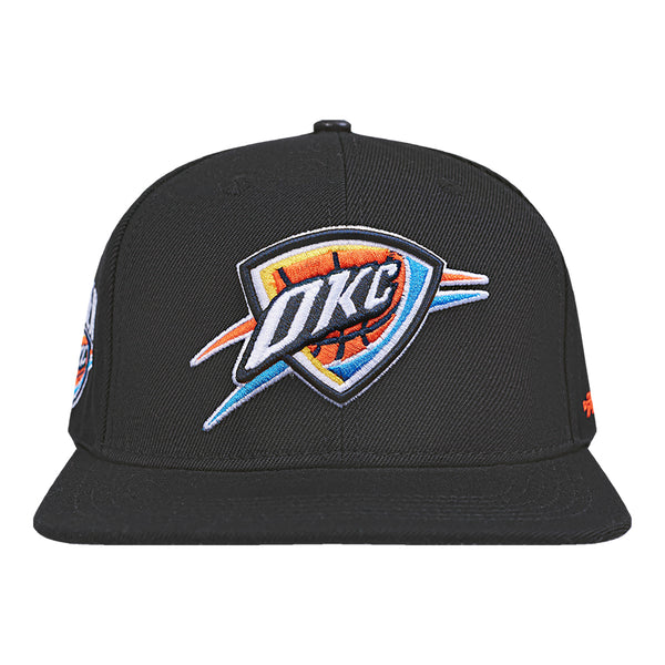 PRO STANDARD THUNDER CHENILLE SNAPBACK HAT - Front View