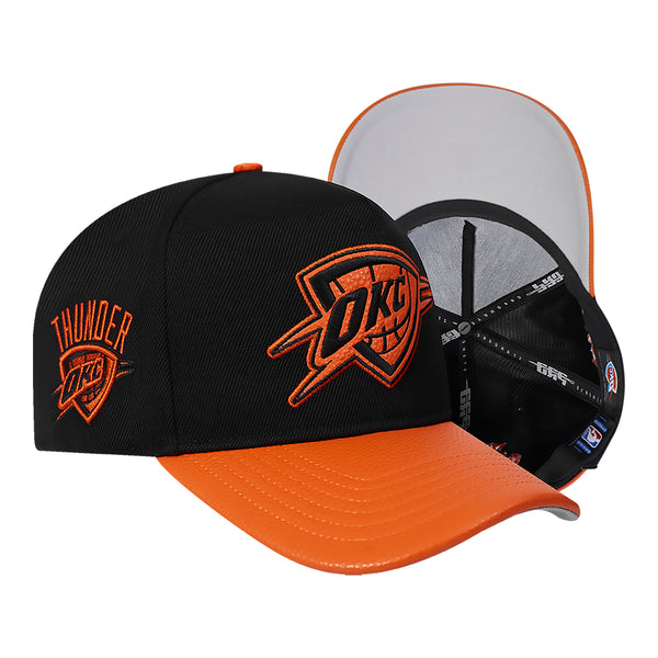 OKC THUNDER PRO STANDARD PEBBLED LEATHER SNAPBACK - Front and interior View