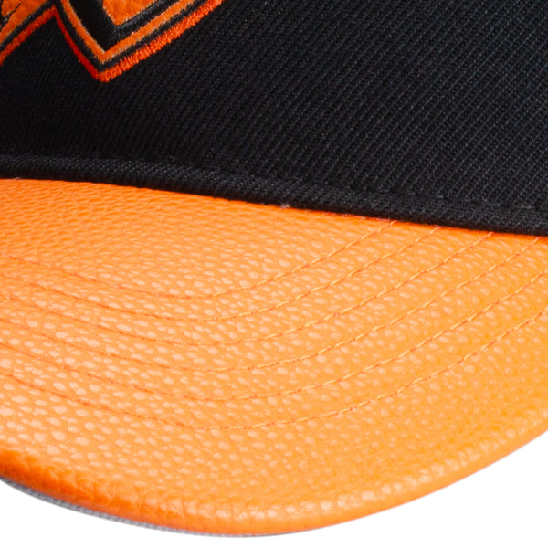 OKC THUNDER PRO STANDARD PEBBLED LEATHER SNAPBACK - Brim Detail