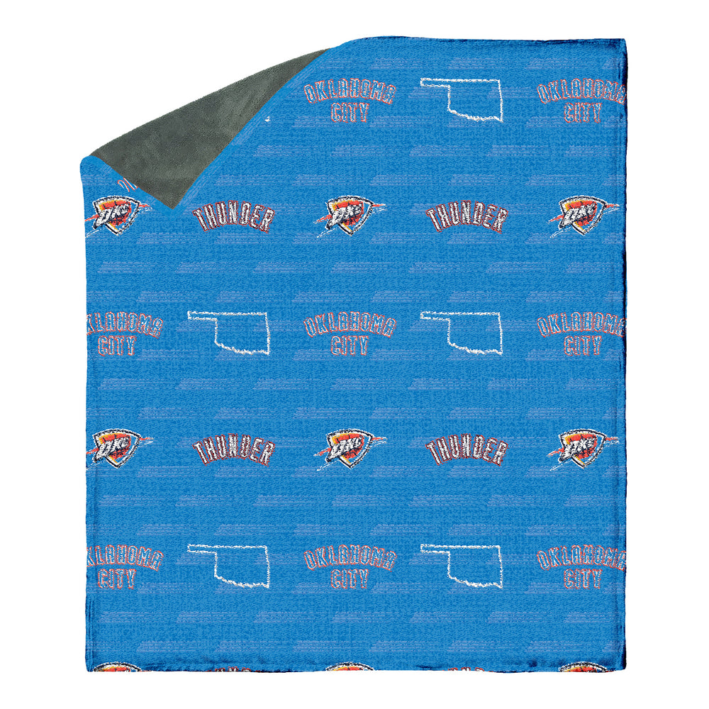 OKLAHOMA CITY THUNDER CONQUEST 5' x 6' CHENILLE SHERPA REVERSIBLE BLANKET