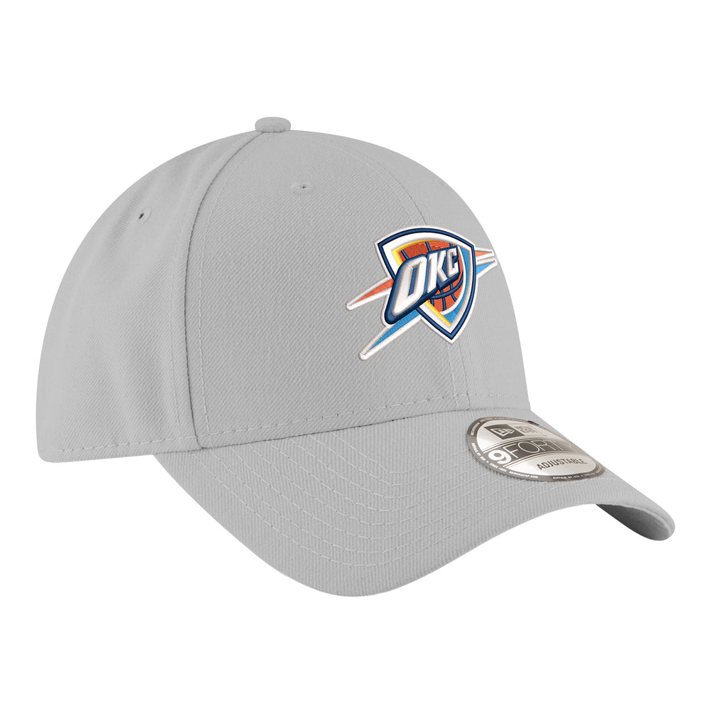 YOUTH OKC THUNDER NEW ERA 940 GREY ADJUSTABLE HAT IN GREY - FRONT RIGHT VIEW